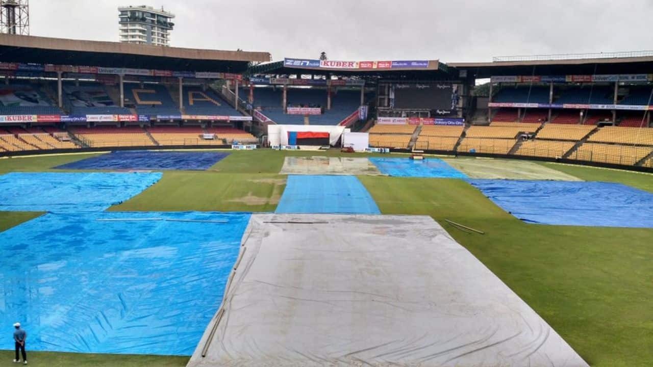RCB Vs GT IPL 2023 Match 70 Bangalore Weather Report: Washout On The Card As Rain Likely To Play Spoilsport